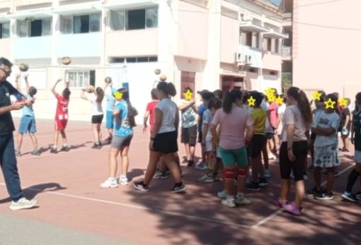 Γνωριμία με το βόλεϊ για τους μαθητές του 1ου Δημοτικού Σπάρτης