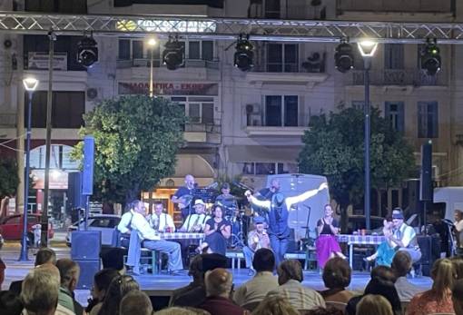 Ρεμπέτικες μελωδίες ένωσαν Σπάρτη και Λάκωνες της διασποράς