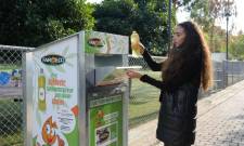 &Sigma;&tau;&eta;&nu; &epsilon;&pi;&omicron;&chi;ή &tau;&eta;&sigmaf; &alpha;&nu;&alpha;&kappa;ύ&kappa;&lambda;&omega;&sigma;&eta;&sigmaf; &mu;&alpha;&gamma;&epsilon;&iota;&rho;&iota;&kappa;ώ&nu; &epsilon;&lambda;&alpha;ί&omega;&nu; &eta; &Sigma;&pi;ά&rho;&tau;&eta;