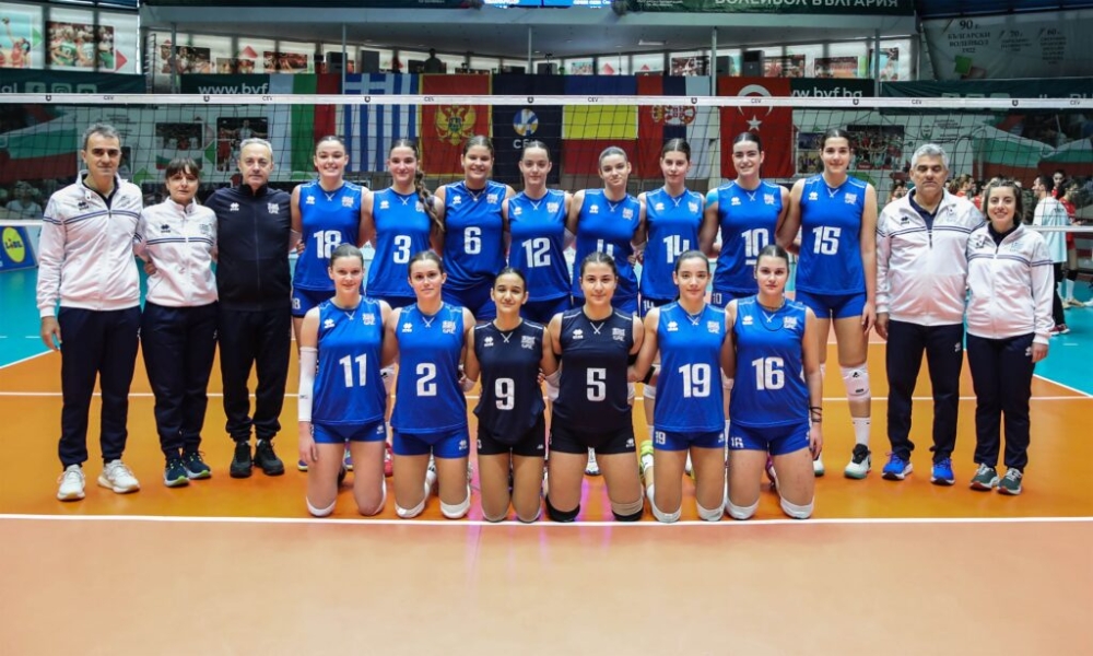 &Sigma;&tau;&omicron;&upsilon;&sigmaf; &Mu;&omicron;&lambda;ά&omicron;&upsilon;&sigmaf; &laquo;&chi;&tau;ί&sigma;&tau;&eta;&kappa;&epsilon;&raquo; &eta; &Epsilon;&theta;&nu;&iota;&kappa;ή &Gamma;&upsilon;&nu;&alpha;&iota;&kappa;ώ&nu; &Kappa;16 &beta;ό&lambda;&epsilon;ϊ