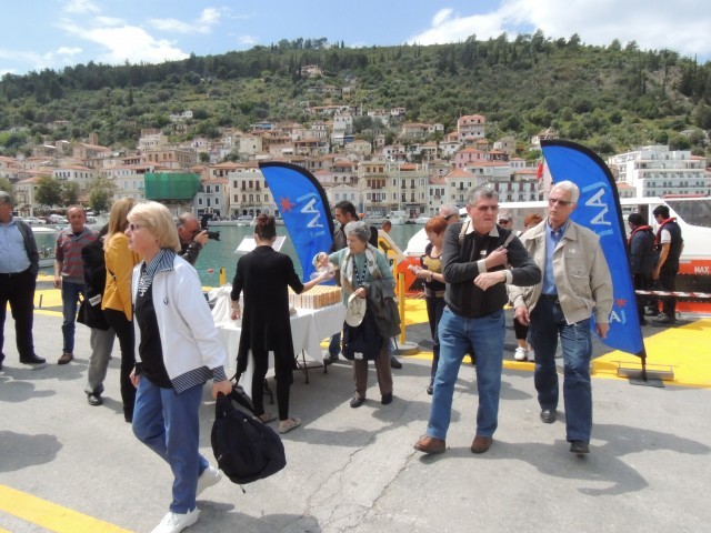 &Delta;&iota;&phi;&omicron;&rho;&omicron;ύ&mu;&epsilon;&nu;&epsilon;&sigmaf; &omicron;&iota; &epsilon;&kappa;&tau;&iota;&mu;ή&sigma;&epsilon;&iota;&sigmaf; &gamma;&iota;&alpha; &tau;&omicron;&nu; &tau;&omicron;&upsilon;&rho;&iota;&sigma;&mu;ό &sigma;&tau;&eta; &Lambda;&alpha;&kappa;&omega;&nu;ί&alpha;