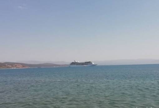 Κρουαζιερόπλοιο έφερε Αμερικανούς τουρίστες στο Γύθειο