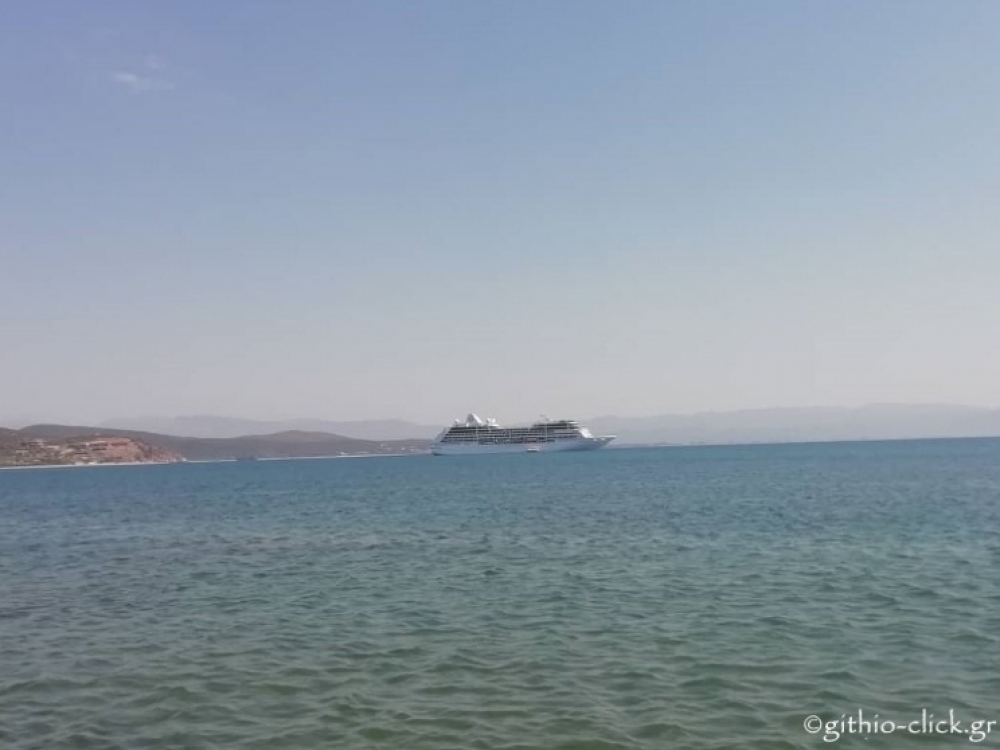 &Kappa;&rho;&omicron;&upsilon;&alpha;&zeta;&iota;&epsilon;&rho;ό&pi;&lambda;&omicron;&iota;&omicron; έ&phi;&epsilon;&rho;&epsilon; &Alpha;&mu;&epsilon;&rho;&iota;&kappa;&alpha;&nu;&omicron;ύ&sigmaf; &tau;&omicron;&upsilon;&rho;ί&sigma;&tau;&epsilon;&sigmaf; &sigma;&tau;&omicron; &Gamma;ύ&theta;&epsilon;&iota;&omicron;