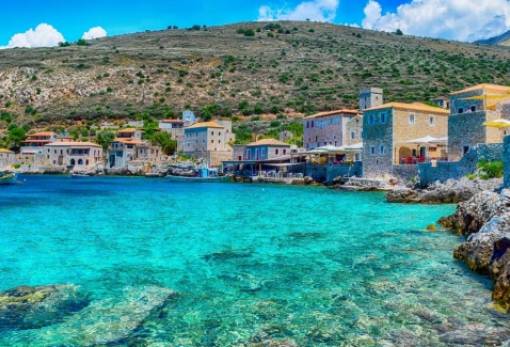 Επι-μένουμε Λακωνία για τις διακοπές του Αυγούστου