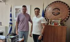 &Delta;ί&delta;&upsilon;&mu;&omicron; &mu;&epsilon; &Sigma;&epsilon;&lambda;ί&mu;&omicron; &omicron; &Sigma;&kappa;&iota;&alpha;&delta;ά&sigmaf; &gamma;&iota;&alpha; &Pi;&omicron;&lambda;&iota;&tau;&iota;&sigma;&mu;ό, &Tau;&omicron;&upsilon;&rho;&iota;&sigma;&mu;ό, &Alpha;&theta;&lambda;&eta;&tau;&iota;&sigma;&mu;ό