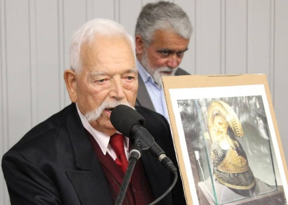 &Alpha;&pi;&epsilon;&beta;ί&omega;&sigma;&epsilon; &omicron; &epsilon;&upsilon;&pi;&alpha;&tau;&rho;ί&delta;&eta;&sigmaf; &Mu;&alpha;&nu;&iota;ά&tau;&eta;&sigmaf; &Alpha;&nu;&tau;ώ&nu;&eta;&sigmaf; &Xi;&epsilon;&pi;&alpha;&pi;&alpha;&delta;ά&kappa;&omicron;&sigmaf;