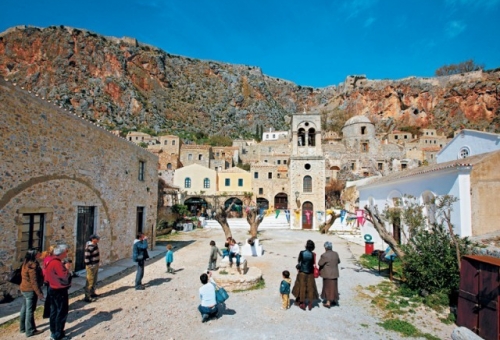  «Επιστροφή στο χωριό» στο Κάστρο Μονεμβασιάς