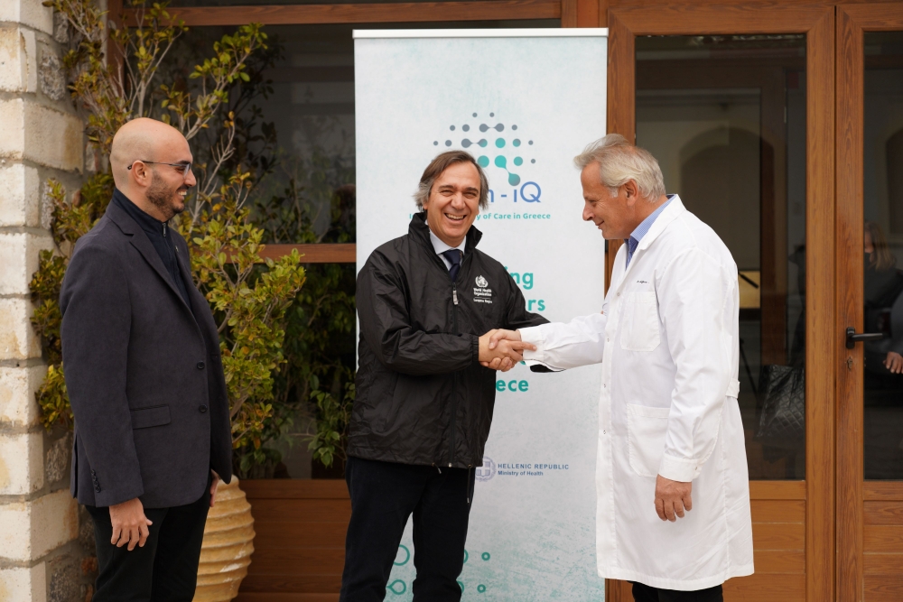 &Eta; &Mu;ά&nu;&eta; &sigma;&tau;&omicron;&nu; &chi;ά&rho;&tau;&eta; &tau;&eta;&sigmaf; &sigma;ύ&gamma;&chi;&rho;&omicron;&nu;&eta;&sigmaf;, &pi;&omicron;&iota;&omicron;&tau;&iota;&kappa;ή&sigmaf; &Upsilon;&gamma;&epsilon;ί&alpha;&sigmaf;