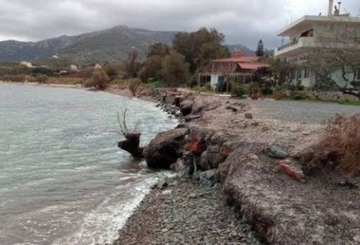 Προς «επούλωση» η λαβωμένη παραλία στον Ξιφιά Μονεμβασίας