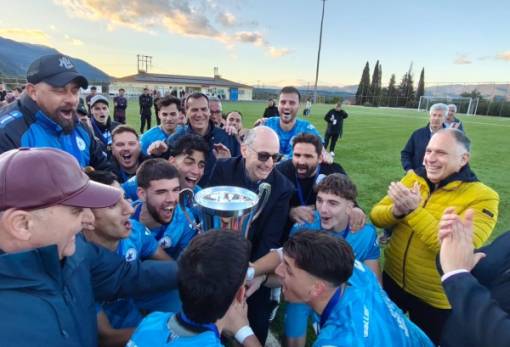 Νταμπλούχος Λακωνίας ο Αστέρας Βλαχιώτη που σήκωσε και το Κύπελλο