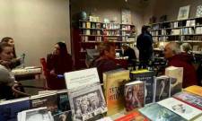 &Eta; &Mu;&omicron;&nu;&epsilon;&mu;&beta;&alpha;&sigma;ί&alpha; &gamma;&iota;&omicron;&rho;&tau;ά&zeta;&epsilon;&iota; &kappa;&alpha;&iota; &phi;έ&tau;&omicron;&sigmaf; &tau;&eta;&nu; &Pi;&alpha;&gamma;&kappa;ό&sigma;&mu;&iota;&alpha; &Eta;&mu;έ&rho;&alpha; &Beta;&iota;&beta;&lambda;ί&omicron;&upsilon;