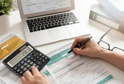 Φορολογικές δηλώσεις: Στα όρια νευρικής κρίσης οι λογιστές