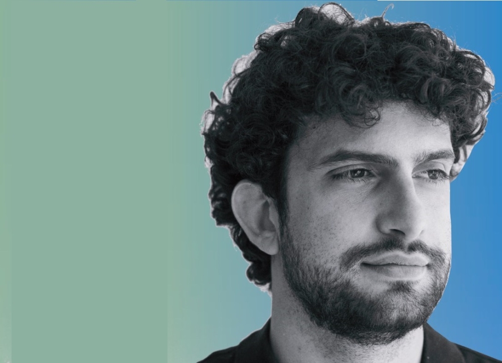 Έ&nu;&alpha;&sigmaf; &Gamma;&epsilon;&rho;&alpha;&kappa;ί&tau;&eta;&sigmaf; &alpha;&nu;ά&mu;&epsilon;&sigma;&alpha; &sigma;&tau;&omicron;&upsilon;&sigmaf; 30 &nu;έ&omicron;&upsilon;&sigmaf; &pi;&omicron;&upsilon; &alpha;&lambda;&lambda;ά&zeta;&omicron;&upsilon;&nu; &tau;&eta;&nu; &Epsilon;&lambda;&lambda;ά&delta;&alpha;