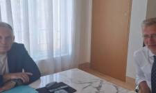 &Phi;&omicron;&rho;&tau;&omega;&mu;έ&nu;&omicron;&sigmaf; &mu;&epsilon; &tau;&omicron;&upsilon;&sigmaf; &phi;&alpha;&kappa;έ&lambda;&omicron;&upsilon;&sigmaf; &upsilon;&pi;ό &mu;ά&lambda;&eta;&sigmaf; &kappa;&alpha;&iota; &laquo;&pi;&nu;&epsilon;&upsilon;&mu;ό&nu;&iota;&alpha;&raquo; &omicron; &Nu;&epsilon;&omicron;&kappa;&lambda;ή&sigmaf;