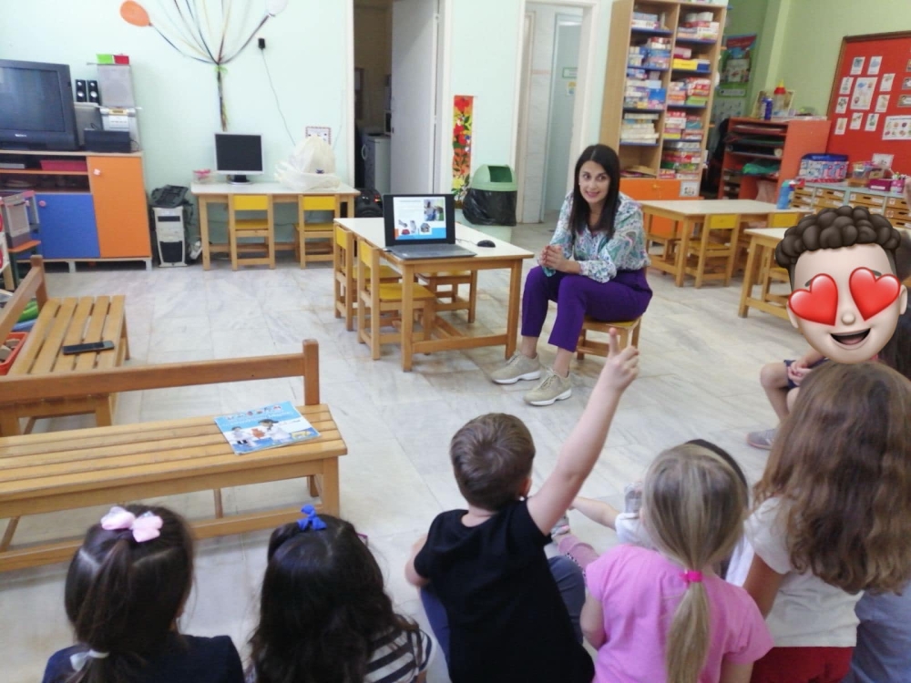 &Mu;ί&lambda;&eta;&sigma;&alpha;&nu; &gamma;&iota;&alpha; &tau;&eta;&nu; &phi;&iota;&lambda;&omicron;&zeta;&omega;ί&alpha; &sigma;&tau;&alpha; &pi;&alpha;&iota;&delta;&iota;ά &tau;&omicron;&upsilon; 3&omicron;&upsilon; &Nu;&eta;&pi;&iota;&alpha;&gamma;&omega;&gamma;&epsilon;ί&omicron;&upsilon; &Sigma;&kappa;ά&lambda;&alpha;&sigmaf;