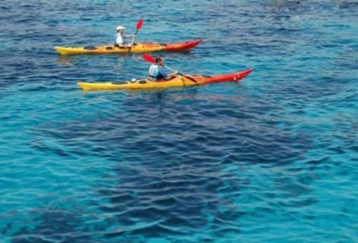 Πάτρα-Κύθηρα: Με κουπί διαδίδουν το μήνυμα της δωρεάς μυελού των οστών