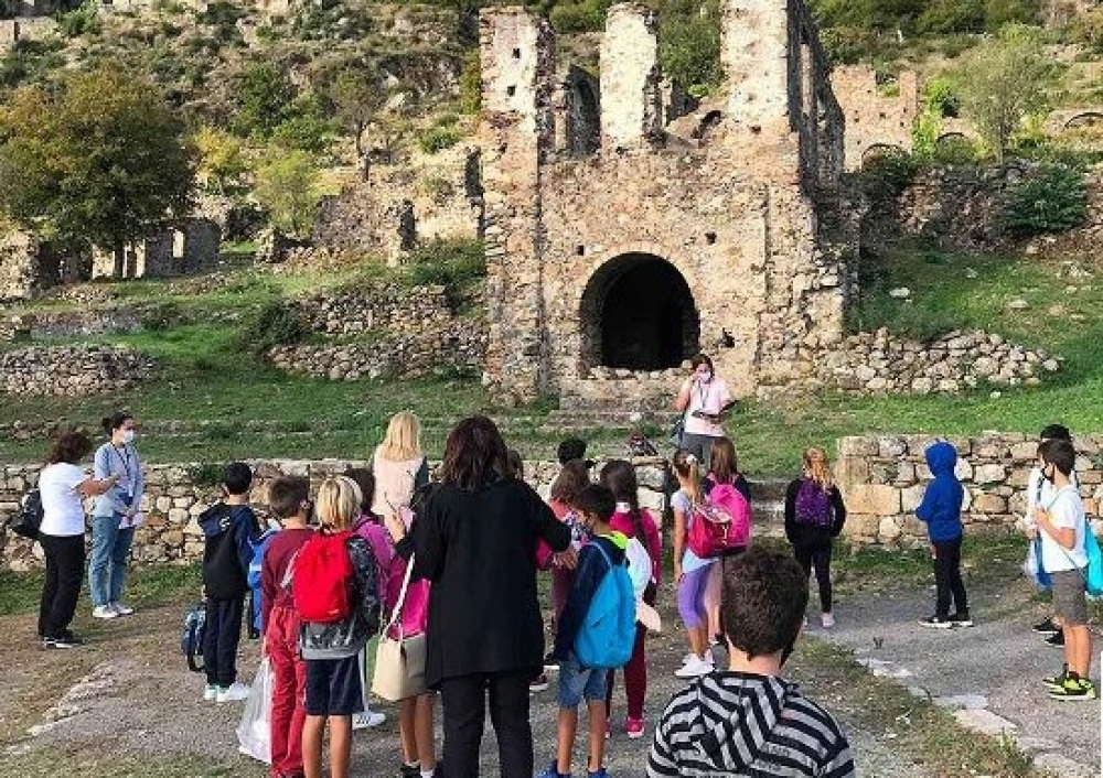 Μαθητές γνώρισαν τις βυζαντινές τοιχογραφίες του Μυστρά (ΦΩΤΟ)