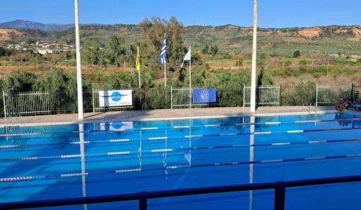 &Alpha;&upsilon;&lambda;&alpha;ί&alpha; &theta;&epsilon;&rho;&iota;&nu;ή&sigmaf; &sigma;&epsilon;&zeta;ό&nu; &mu;&epsilon; &gamma;&iota;&omicron;&rho;&tau;ή &sigma;&tau;&omicron; &Mu;&alpha;&tau;ά&lambda;&epsilon;&iota;&omicron; &Kappa;&omicron;&lambda;&upsilon;&mu;&beta;&eta;&tau;ή&rho;&iota;&omicron;