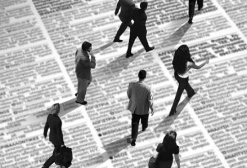 Πτώση της ανεργίας στο 24,2% τον Φεβρουάριο