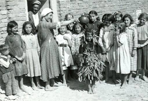 «Μπάρες μπάρες τα νερά στα χωράφια τα ξερά»