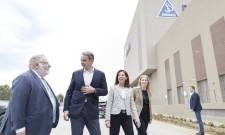 &Pi;&epsilon;&lambda;&omicron;&pi;&omicron;&nu;&nu;&eta;&sigma;&iota;&alpha;&kappa;ή &laquo;&alpha;&tau;&mu;&omicron;&mu;&eta;&chi;&alpha;&nu;ή&raquo; &sigma;&tau;&eta;&nu; &epsilon;&theta;&nu;&iota;&kappa;ή &pi;&alpha;&rho;&alpha;&gamma;&omega;&gamma;ή &phi;&alpha;&rho;&mu;ά&kappa;&omicron;&upsilon;