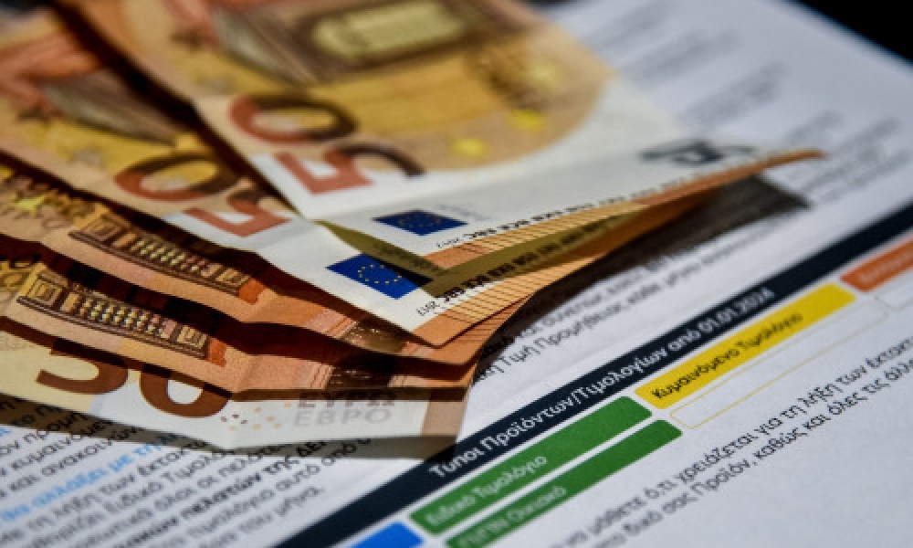 &Eta;&lambda;&epsilon;&kappa;&tau;&rho;&iota;&kappa;ό &rho;&epsilon;ύ&mu;&alpha;: &Tau;&alpha; &pi;&omicron;&rho;&tau;&omicron;&kappa;&alpha;&lambda;ί &tau;&iota;&mu;&omicron;&lambda;ό&gamma;&iota;&alpha; έ&rho;&chi;&omicron;&nu;&tau;&alpha;&iota;