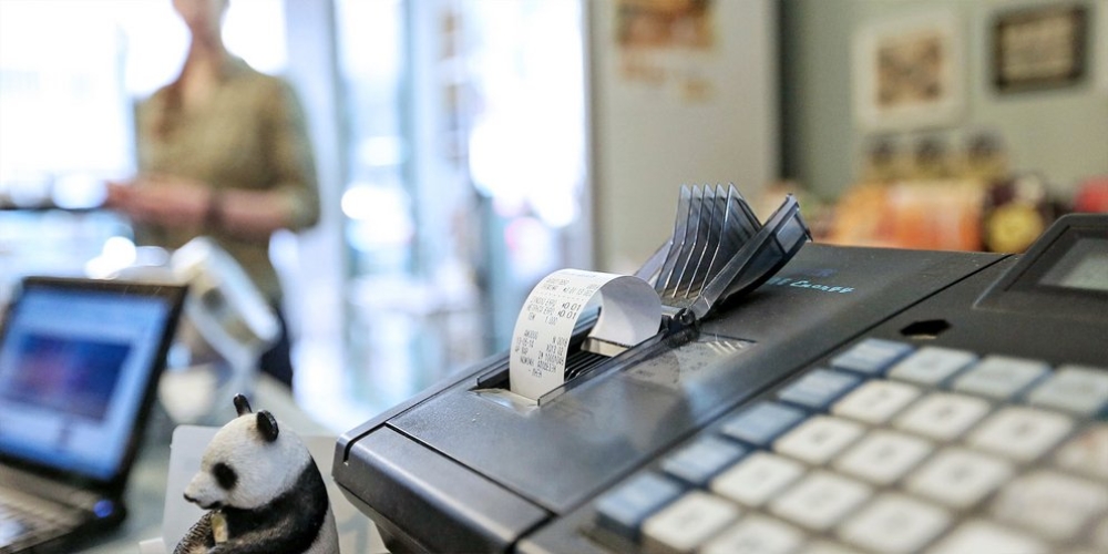 &laquo;&Beta;&rho;ά&zeta;&omicron;&upsilon;&nu;&raquo; &mu;&epsilon;&tau;ά &tau;&eta; &Delta;&Epsilon;&Theta; &Epsilon;&sigma;&tau;ί&alpha;&sigma;&eta; &kappa;&alpha;&iota; &Epsilon;&mu;&pi;ό&rho;&iota;&omicron;