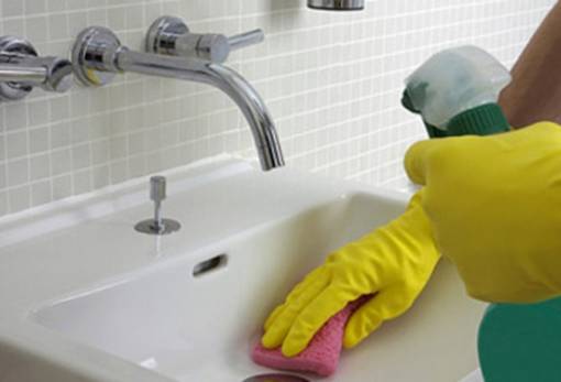 Τα λάθη που κάνουμε στην καθαριότητα του μπάνιου