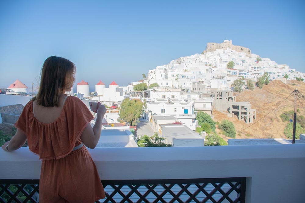 Airbnb: &Mu;&epsilon;&gamma;ά&lambda;&eta; &alpha;ύ&xi;&eta;&sigma;&eta; &kappa;&alpha;&tau;ά 13% &sigma;&tau;&eta;&nu; &pi;&rho;&omicron;&sigma;&phi;&omicron;&rho;ά &kappa;&alpha;&tau;&alpha;&lambda;&upsilon;&mu;ά&tau;&omega;&nu;