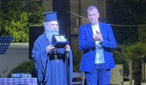 &Gamma;έ&phi;&upsilon;&rho;&alpha; &pi;&omicron;&lambda;&iota;&tau;&iota;&sigma;&mu;&omicron;ύ &kappa;&alpha;&iota; &mu;&nu;ή&mu;&eta;&sigmaf; &eta; &laquo;&Epsilon;&beta;&delta;&omicron;&mu;ά&delta;&alpha; &Omicron;&mu;&omicron;&gamma;&epsilon;&nu;ώ&nu;&raquo; &sigma;&tau;&eta; &Sigma;&pi;ά&rho;&tau;&eta;
