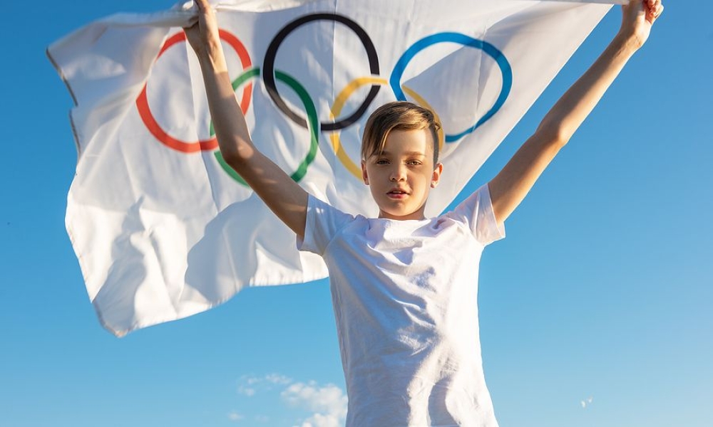 2.000 &mu;&alpha;&theta;&eta;&tau;έ&sigmaf; &sigma;&tau;&eta;&nu; &Alpha;&rho;&chi;&alpha;ί&alpha; &Omicron;&lambda;&upsilon;&mu;&pi;ί&alpha; &theta;&alpha; &delta;&epsilon;&chi;&tau;&omicron;ύ&nu; &Omicron;&lambda;&upsilon;&mu;&pi;&iota;&alpha;&kappa;ή &epsilon;&kappa;&pi;&alpha;ί&delta;&epsilon;&upsilon;&sigma;&eta;