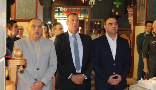 &Tau;ί&mu;&eta;&sigma;&alpha;&nu; &tau;&omicron;&nu; &Pi;&rho;&iota;&nu;&omicron;&kappa;&omicron;&kappa;&kappa;ά &kappa;&alpha;&iota; &tau;&omicron;&upsilon;&sigmaf; ή&rho;&omega;&epsilon;&sigmaf; &tau;&eta;&sigmaf; &mu;ά&chi;&eta;&sigmaf; &tau;&omicron;&upsilon; &Kappa;&alpha;&sigma;&tau;&rho;ί&omicron;&upsilon;