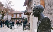 &Beta;&alpha;&mu;&beta;&alpha;&kappa;&omicron;ύ &Lambda;&alpha;&kappa;&omega;&nu;ί&alpha;&sigmaf;: &Mu;&iota;&alpha; &pi;&rho;&omega;&tau;ό&tau;&upsilon;&pi;&eta; &iota;&sigma;&tau;&omicron;&rho;ί&alpha; &alpha;&nu;&alpha;&beta;ί&omega;&sigma;&eta;&sigmaf; &mu;&epsilon; &mu;&epsilon;&tau;&rho;ή&sigma;&iota;&mu;&alpha; &alpha;&pi;&omicron;&tau;&epsilon;&lambda;έ&sigma;&mu;&alpha;&tau;&alpha;