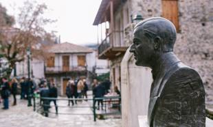 &Beta;&alpha;&mu;&beta;&alpha;&kappa;&omicron;ύ &Lambda;&alpha;&kappa;&omega;&nu;ί&alpha;&sigmaf;: &Mu;&iota;&alpha; &pi;&rho;&omega;&tau;ό&tau;&upsilon;&pi;&eta; &iota;&sigma;&tau;&omicron;&rho;ί&alpha; &alpha;&nu;&alpha;&beta;ί&omega;&sigma;&eta;&sigmaf; &mu;&epsilon; &mu;&epsilon;&tau;&rho;ή&sigma;&iota;&mu;&alpha; &alpha;&pi;&omicron;&tau;&epsilon;&lambda;έ&sigma;&mu;&alpha;&tau;&alpha;