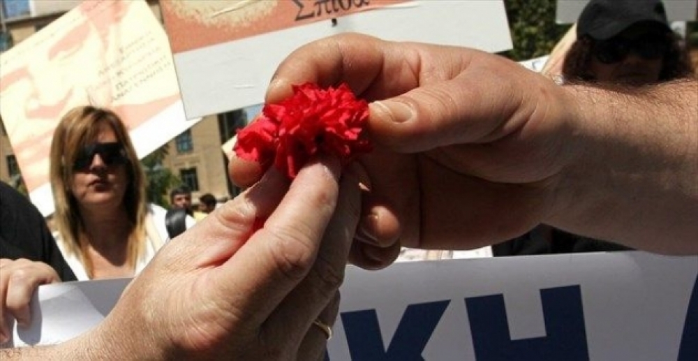 &Pi;&omega;&sigmaf; &alpha;&mu;&epsilon;ί&beta;&epsilon;&tau;&alpha;&iota; &eta; &epsilon;&rho;&gamma;&alpha;&sigma;ί&alpha; &tau;&eta;&nu; &Pi;&rho;&omega;&tau;&omicron;&mu;&alpha;&gamma;&iota;ά