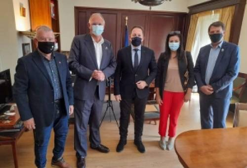 Με τον Στέλιο Πέτσα συναντήθηκε η ηγεσία του Δήμου Σπάρτης