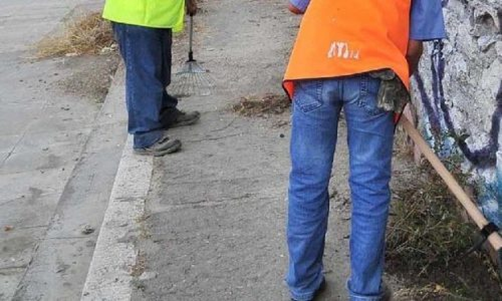 &Epsilon;ί&kappa;&omicron;&sigma;&iota; &epsilon;&rho;&gamma;ά&tau;&epsilon;&sigmaf; &gamma;&iota;&alpha; &tau;&omicron;&nu; &Iota;&omicron;ύ&lambda;&iota;&omicron; &pi;&rho;&omicron;&sigma;&lambda;&alpha;&mu;&beta;ά&nu;&epsilon;&iota; &omicron; &Delta;. &Sigma;&pi;ά&rho;&tau;&eta;&sigmaf;