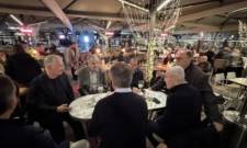 &laquo;&Alpha;&gamma;&kappa;&alpha;&zeta;έ&raquo; &Sigma;&alpha;&mu;&alpha;&rho;ά&sigmaf;-&Kappa;&alpha;&rho;&alpha;&mu;&alpha;&nu;&lambda;ή&sigmaf; έ&delta;&epsilon;&iota;&xi;&alpha;&nu; &xi;&alpha;&nu;ά&hellip; &delta;&iota;&alpha;&theta;έ&sigma;&epsilon;&iota;&sigmaf; &alpha;&pi;ό &Kappa;&alpha;&lambda;&alpha;&mu;ά&tau;&alpha;