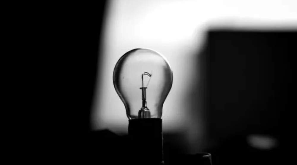 Απόγνωση στα Βάτικα για τα διαρκή μπλακ άουτ