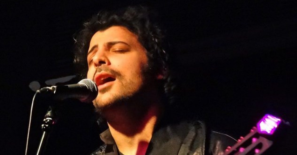 &Omicron; &Pi;. &Mu;&pi;&omicron;ύ&sigma;&alpha;&lambda;&eta;&sigmaf; &epsilon;&rho;&mu;&eta;&nu;&epsilon;ύ&epsilon;&iota; &Nu;. &Xi;&upsilon;&lambda;&omicron;ύ&rho;&eta; &sigma;&epsilon; &mu;&iota;&alpha; &sigma;&upsilon;&nu;&alpha;&upsilon;&lambda;ί&alpha; &sigma;&tau;&omicron; &Sigma;&alpha;ϊ&nu;&omicron;&pi;&omicron;ύ&lambda;&epsilon;&iota;&omicron;!