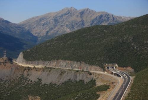 Πενθήμερες κυκλοφοριακές ρυθμίσεις στον αυτοκινητόδρομο Τρίπολης-Κορίνθου