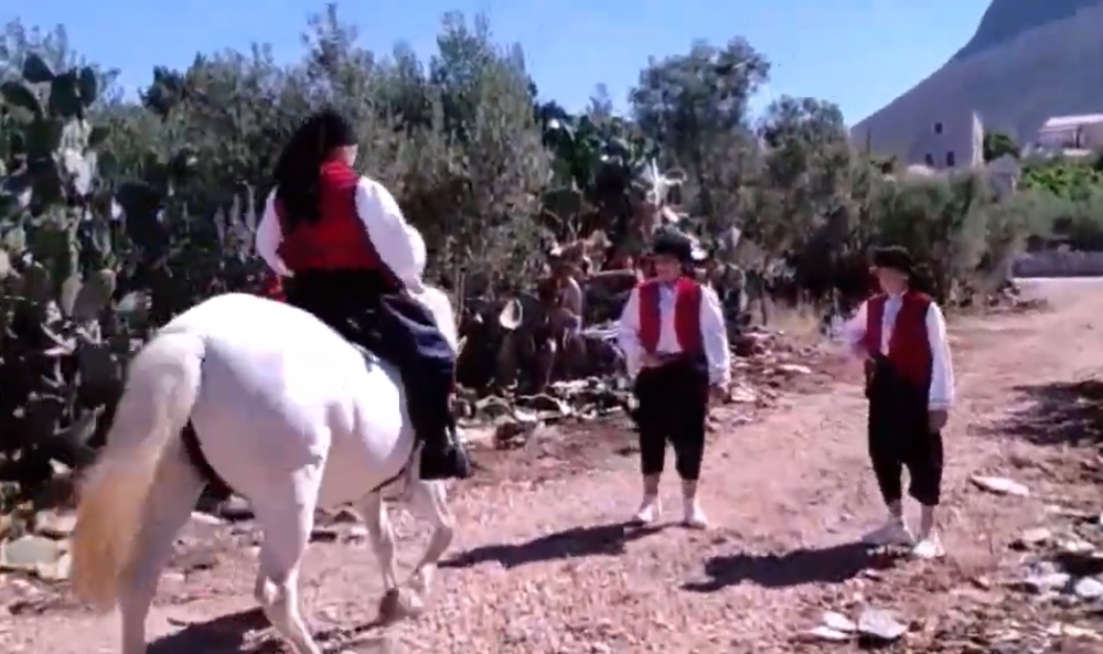 &Pi;&rho;&omega;&tau;&iota;ά &sigma;&tau;&alpha; &laquo;1821 &mu;έ&tau;&rho;&alpha; &sigma;&epsilon; 200 &delta;&epsilon;&upsilon;&tau;&epsilon;&rho;ό&lambda;&epsilon;&pi;&tau;&alpha;&raquo; &gamma;&iota;&alpha; &tau;&omicron; &Delta;&eta;&mu;&omicron;&tau;&iota;&kappa;ό &Alpha;&rho;&epsilon;ό&pi;&omicron;&lambda;&eta;&sigmaf;