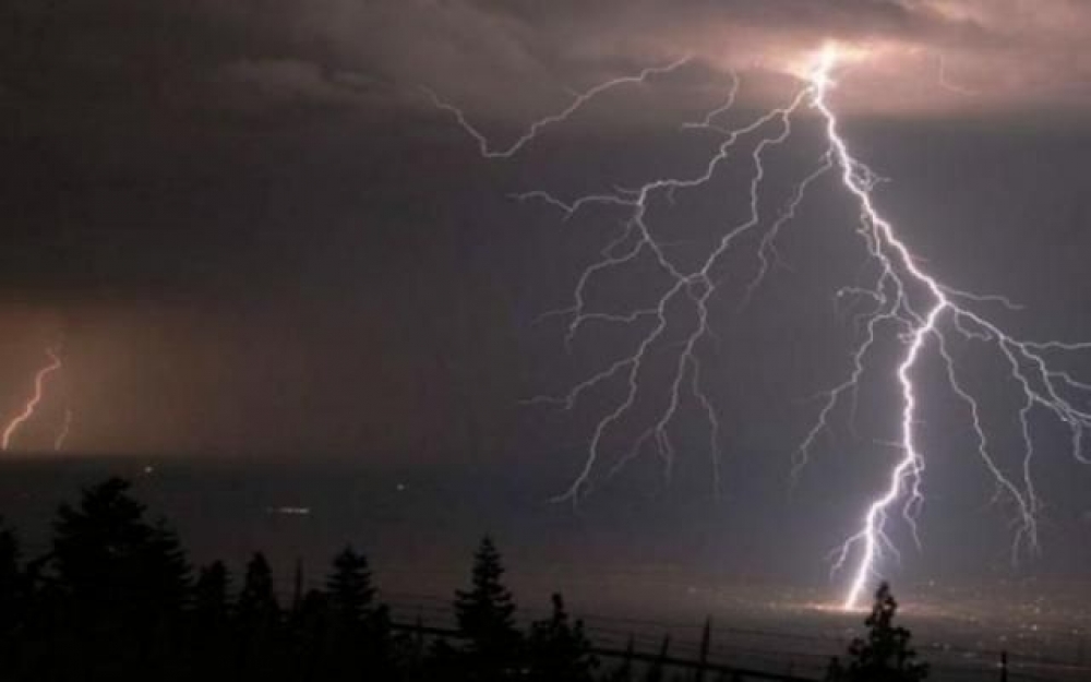 Ξαφνικό μπουρίνι στη Μάνη προκάλεσε ζημιές και διακοπές ρεύματος