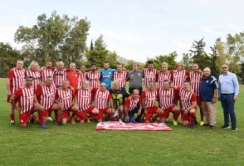«Γκολ στην αγάπη» βάζουν οι Μανιάτες και οι Βετεράνοι του Ολυμπιακού