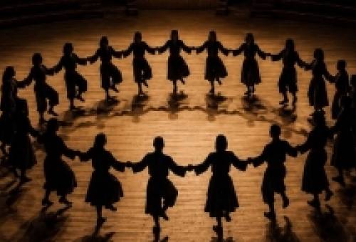 «Κατέβα κυρά Παναγιά κι ευλόγα το χορό μου…» στο Σαϊνοπούλειο