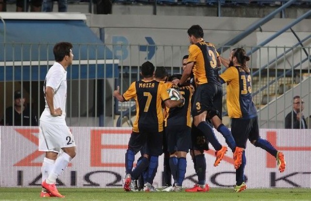 Έ&nu;&alpha;&sigmaf; &Alpha;&sigma;&tau;έ&rho;&alpha;&sigmaf; &sigma;&tau;&alpha; &pi;&lambda;έ&iota; &omicron;&phi; &tau;&omicron;&upsilon; Europa League