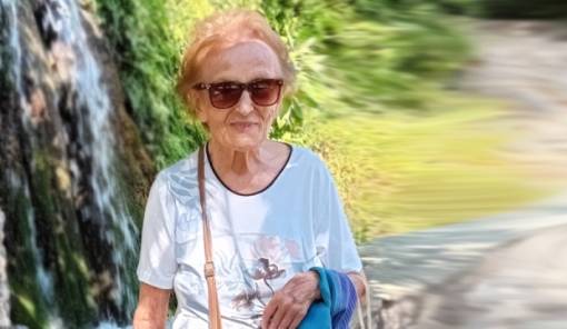 &Epsilon;&tau;ή&sigma;&iota;&omicron; &Mu;&nu;&eta;&mu;ό&sigma;&upsilon;&nu;&omicron; &gamma;&iota;&alpha; &tau;&eta;&nu; &Epsilon;&lambda;έ&nu;&alpha; &Chi;&rho;. &Pi;&alpha;&pi;&alpha;ϊ&omega;ά&nu;&nu;&omicron;&upsilon; &ndash; &Sigma;&tau;&epsilon;&phi;&alpha;&nu;&omicron;&pi;&omicron;ύ&lambda;&omicron;&upsilon;