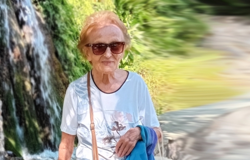 &Epsilon;&tau;ή&sigma;&iota;&omicron; &Mu;&nu;&eta;&mu;ό&sigma;&upsilon;&nu;&omicron; &gamma;&iota;&alpha; &tau;&eta;&nu; &Epsilon;&lambda;έ&nu;&alpha; &Chi;&rho;. &Pi;&alpha;&pi;&alpha;ϊ&omega;ά&nu;&nu;&omicron;&upsilon; &ndash; &Sigma;&tau;&epsilon;&phi;&alpha;&nu;&omicron;&pi;&omicron;ύ&lambda;&omicron;&upsilon;