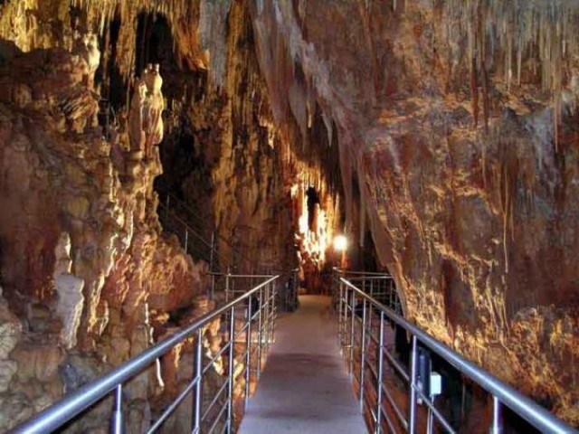 &Xi;&epsilon;&nu;&alpha;&gamma;ή&sigma;&epsilon;&iota;&sigmaf; έ&omega;&sigmaf; &tau;&omicron; &Delta;&epsilon;&kappa;έ&mu;&beta;&rho;&eta; &sigma;&tau;&omicron; &Sigma;&pi;ή&lambda;&alpha;&iota;&omicron; &Kappa;&alpha;&sigma;&tau;&alpha;&nu;&iota;ά&sigmaf;