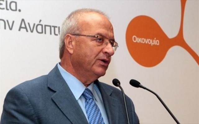 &Gamma;&rho;&eta;&gamma;&omicron;&rho;ά&kappa;&omicron;&sigmaf;: &laquo;&Eta; &chi;ώ&rho;&alpha; &beta;&lambda;έ&pi;&epsilon;&iota; &phi;&omega;&sigmaf; &sigma;&tau;&omicron; &tau;&omicron;ύ&nu;&epsilon;&lambda;&raquo;